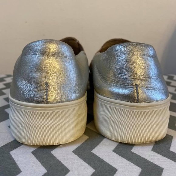 Vince Camuto loafer sneaker, size 7.5 - Picture 3 of 12